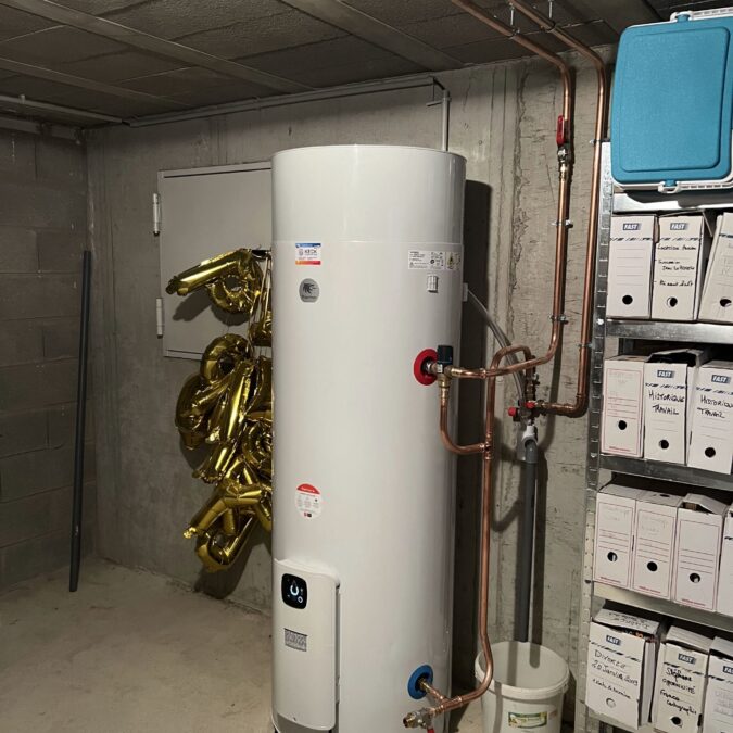 Pose d’un chauffe eau thermodynamique  Thermor &agrave; Eywiller Brumath 1