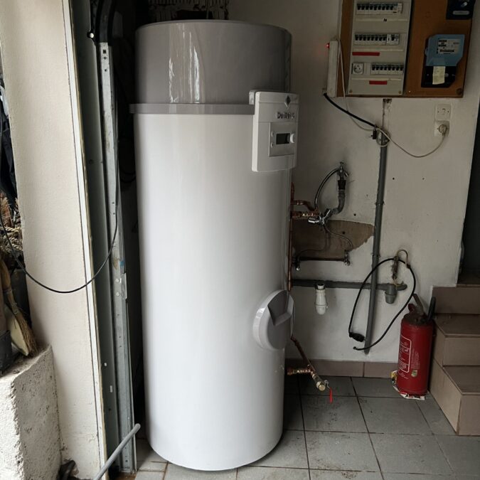 Installation d&rsquo;un chauffe-eau thermodynamique De Dietrich en remplacement d&rsquo;un chauffe-eau &eacute;lectrique &agrave; Ingwiller Behren-l&egrave;s-Forbach 1