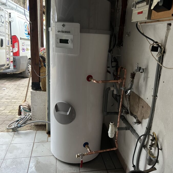 Installation d&rsquo;un chauffe-eau thermodynamique De Dietrich en remplacement d&rsquo;un chauffe-eau &eacute;lectrique &agrave; Ingwiller Brumath 2