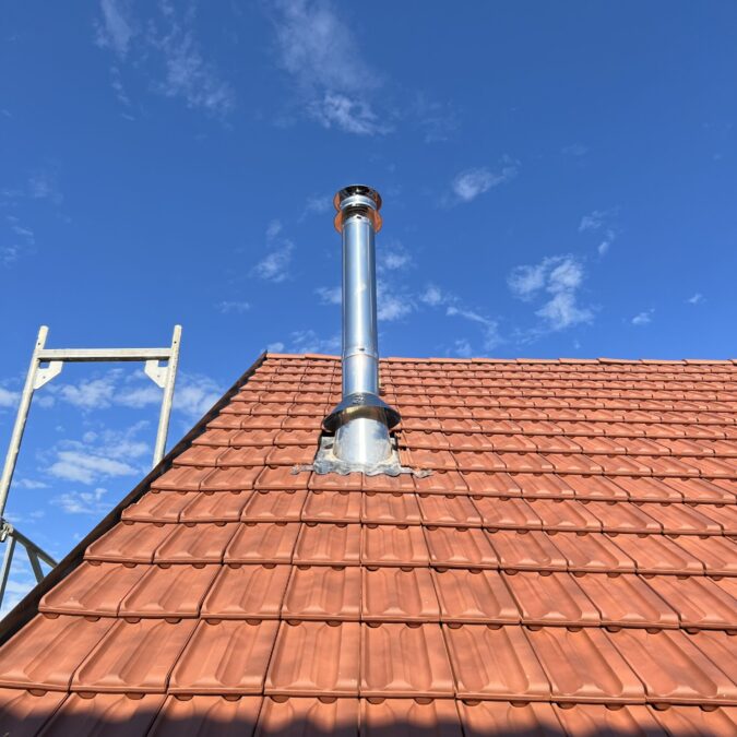 Installation d&rsquo;un tubage double parois isol&eacute; pour une chaudi&egrave;re bois &agrave; Adamswiller Molsheim 2