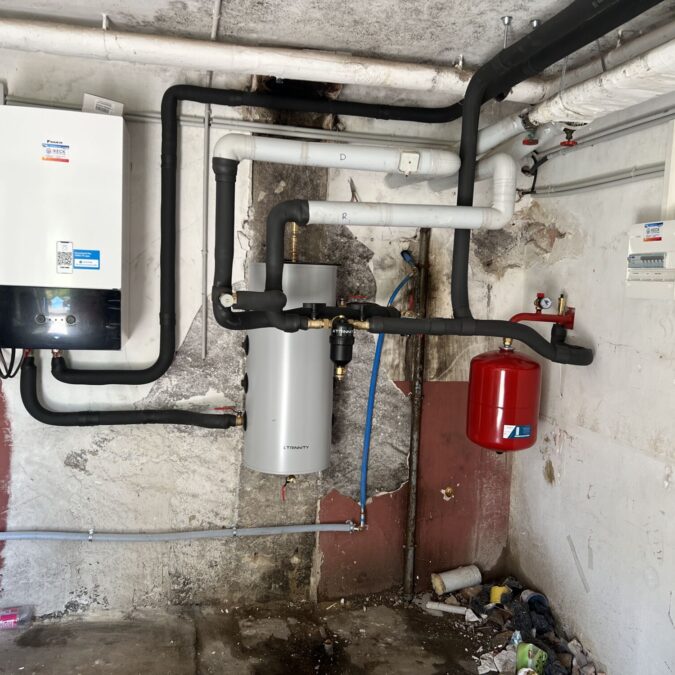 Installation d&rsquo;une pompe &agrave; chaleur air eau en remplacement d&rsquo;une chaudi&egrave;re fioul pour plus d&rsquo;&eacute;conomie a Gungwiller Creutzwald 1